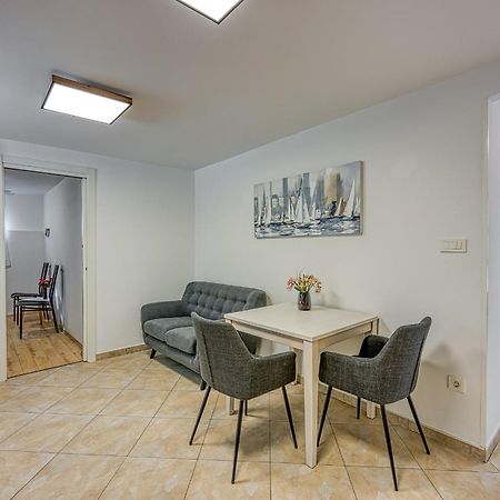 Apartments Pino Ровінь Екстер'єр фото