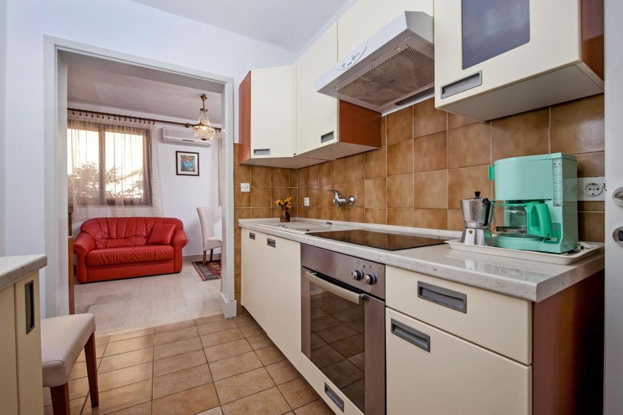 Apartments Pino Ровінь Екстер'єр фото