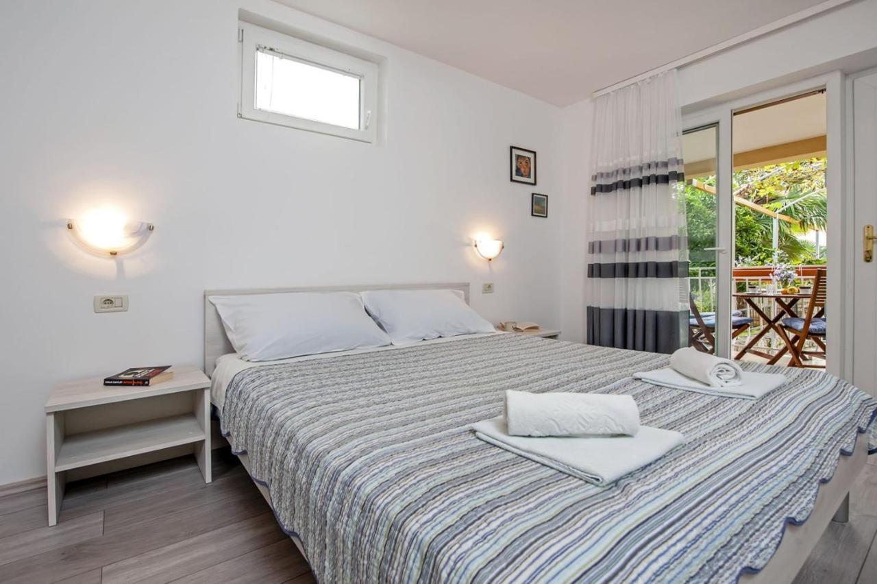 Apartments Pino Ровінь Екстер'єр фото