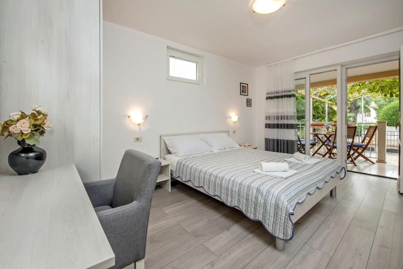 Apartments Pino Ровінь Екстер'єр фото