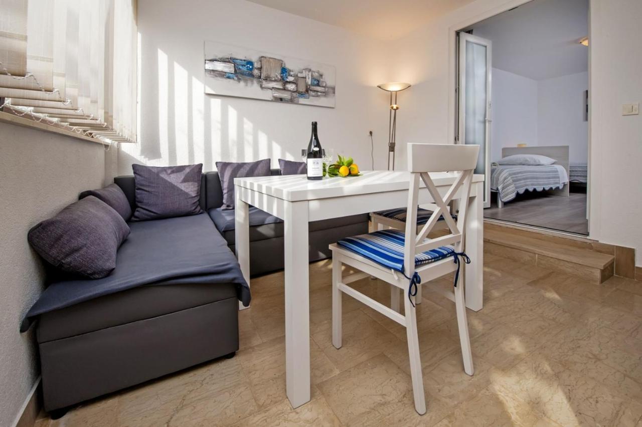 Apartments Pino Ровінь Екстер'єр фото