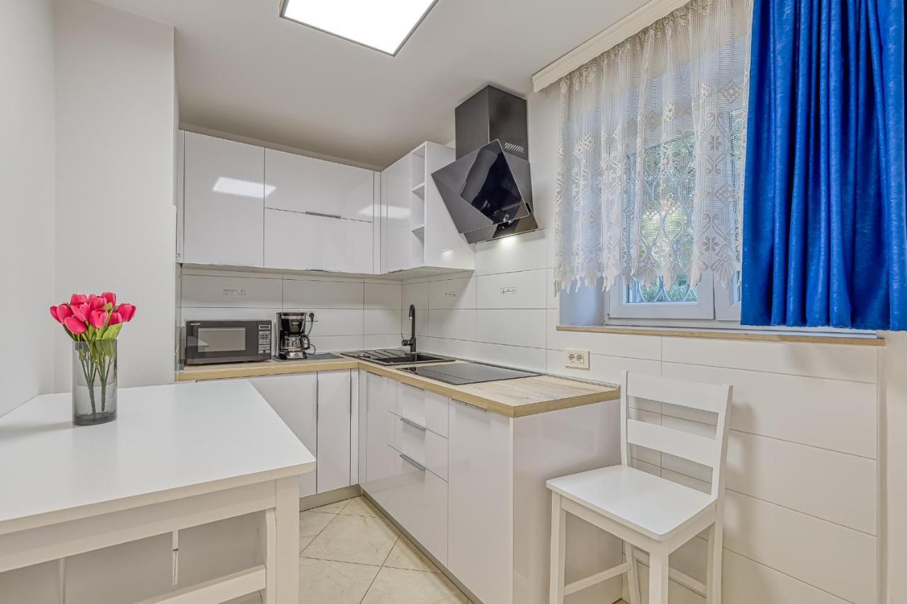 Apartments Pino Ровінь Екстер'єр фото