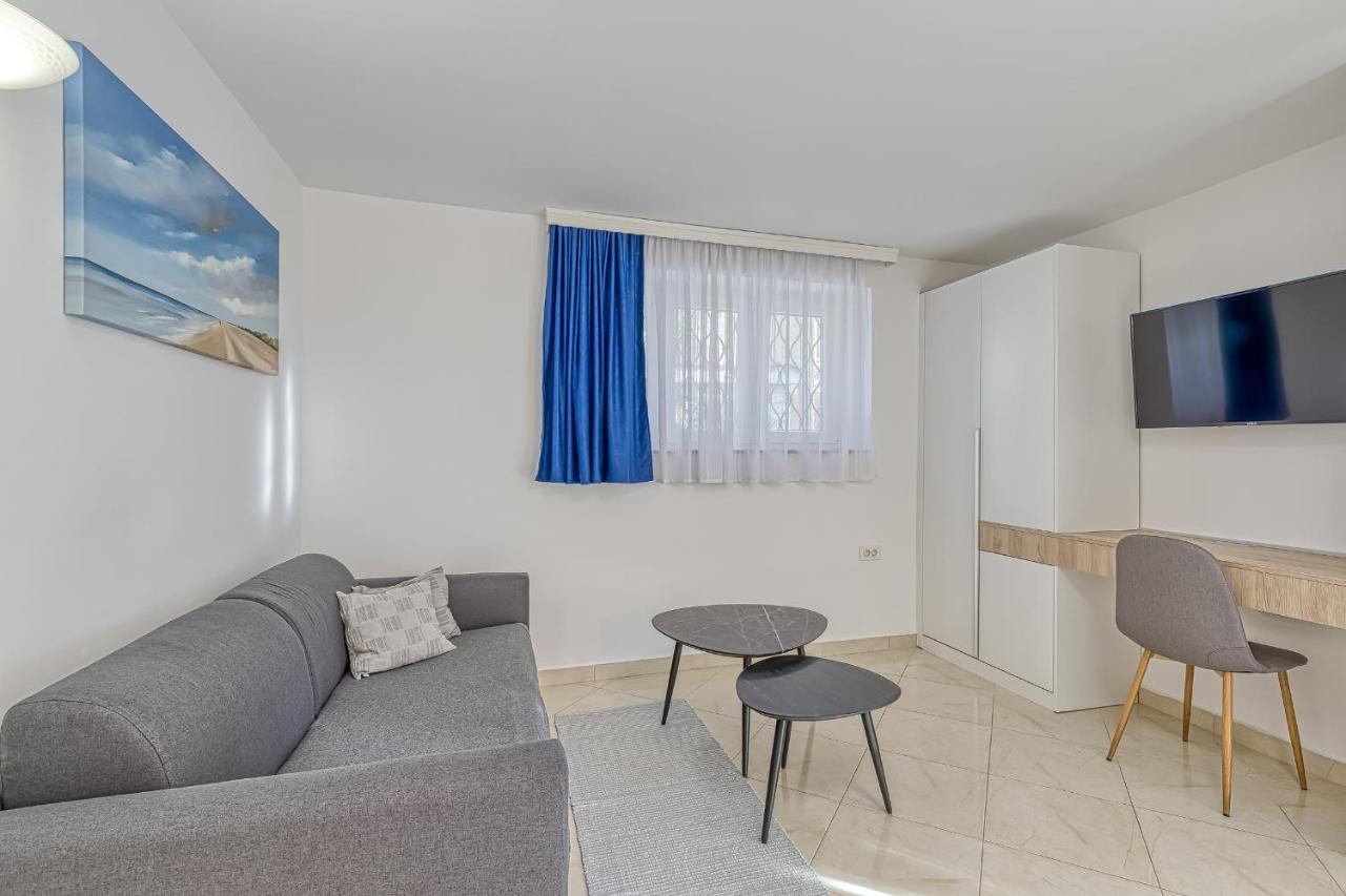 Apartments Pino Ровінь Екстер'єр фото