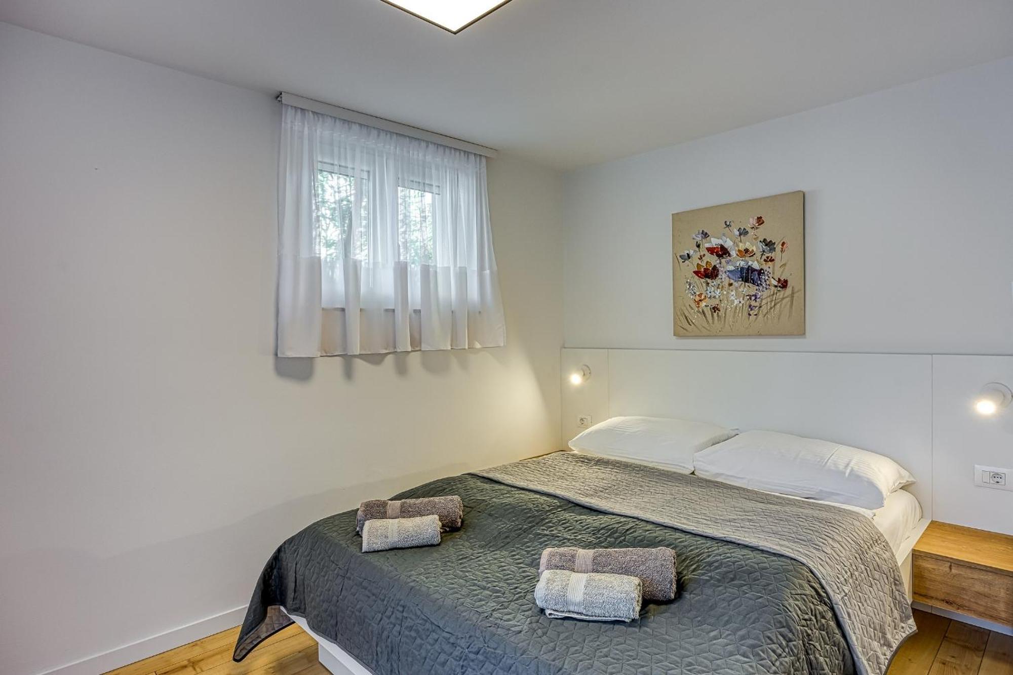 Apartments Pino Ровінь Екстер'єр фото