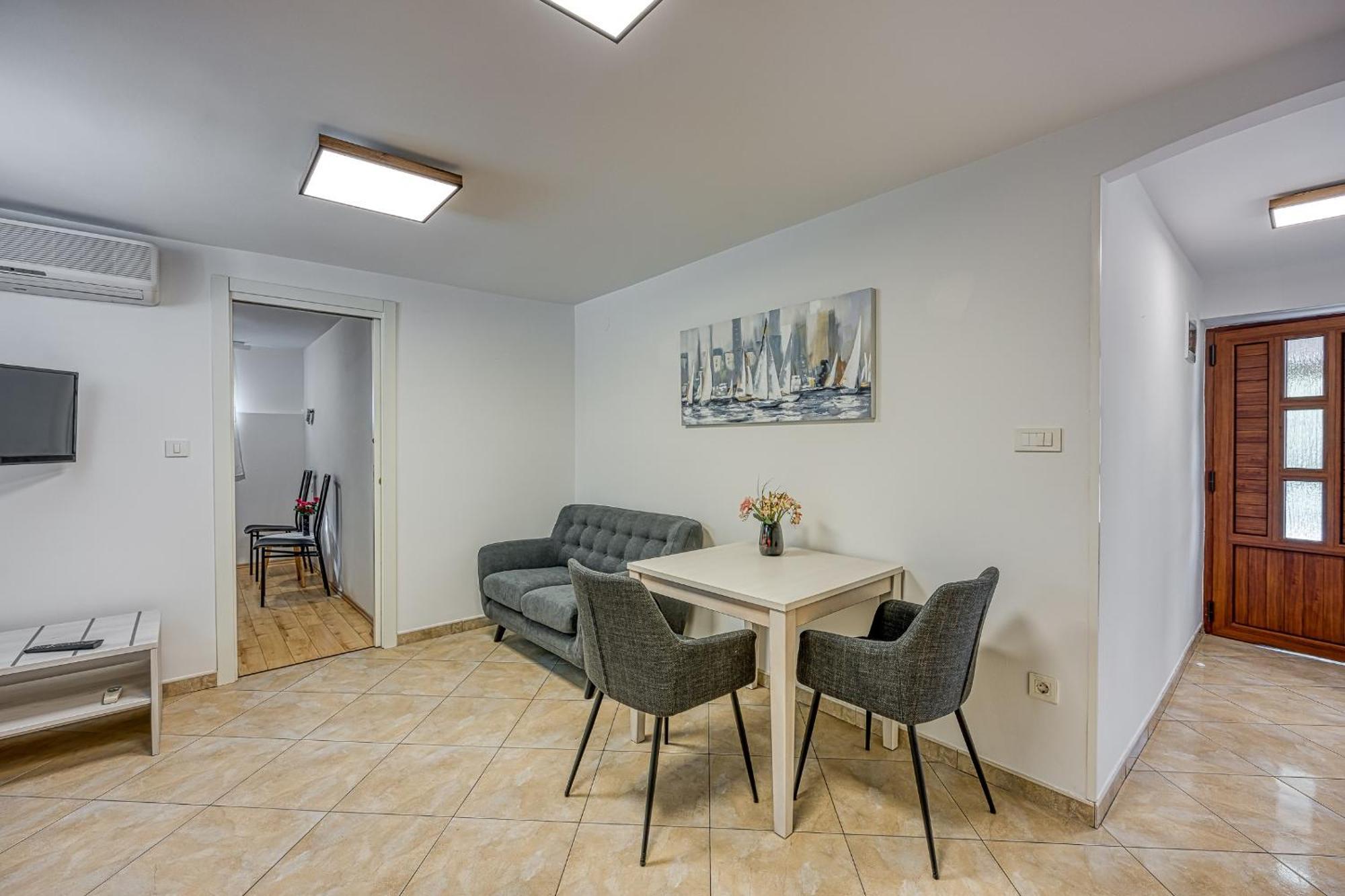 Apartments Pino Ровінь Екстер'єр фото